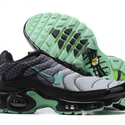 Air Max Plus Tn (M) Shoes  Black Green CT1619-001