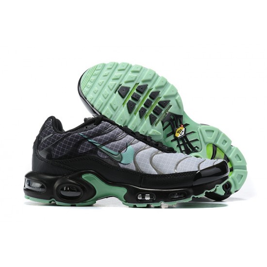 Air Max Plus Tn (M) Shoes  Black Green CT1619-001