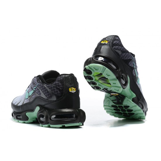 Air Max Plus Tn (M) Shoes  Black Green CT1619-001