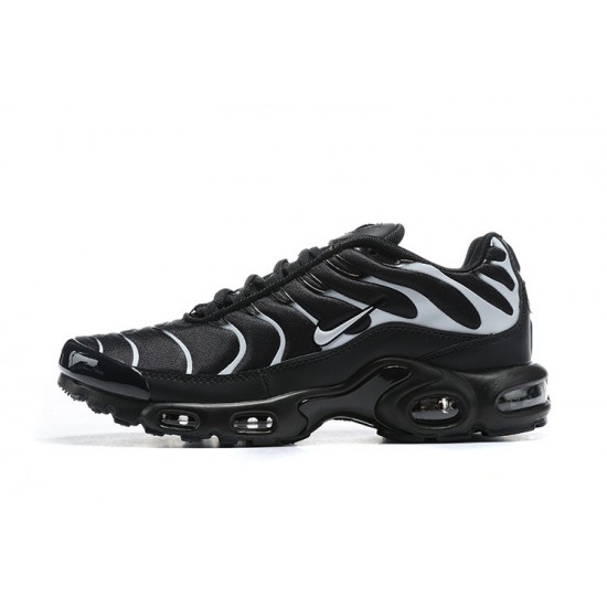 Air Max Plus Tn (M) Shoes  Black Grey 852630-038