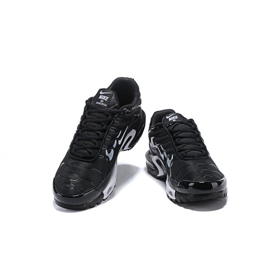 Air Max Plus Tn (M) Shoes  Black White 815994-004