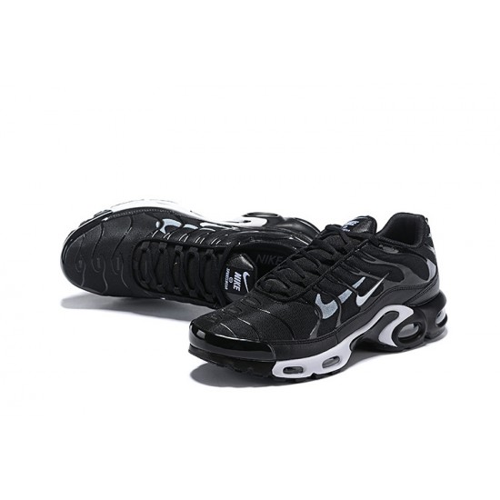 Air Max Plus Tn (M) Shoes  Black White 815994-004